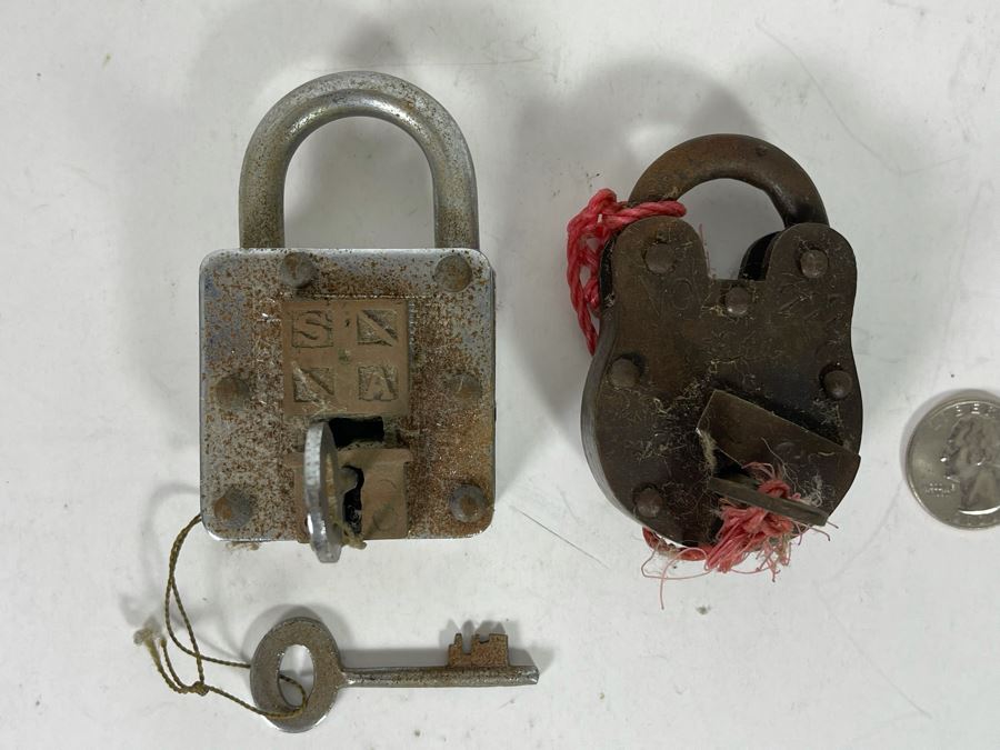 Pair Of Vintage Locks With Keys [Photo 2]