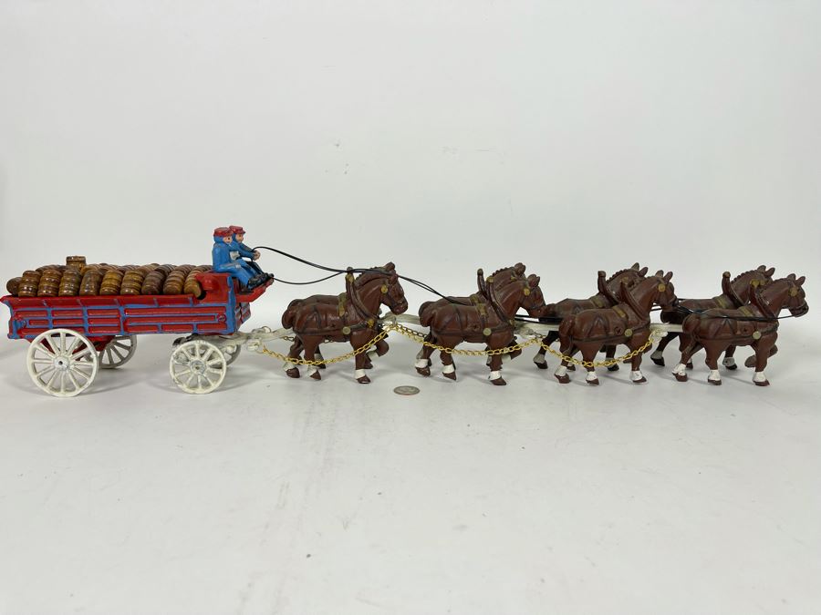 Reproduction Cast Iron Horse Drawn Beer Cart With Drivers And Dog 30L [Photo 8]