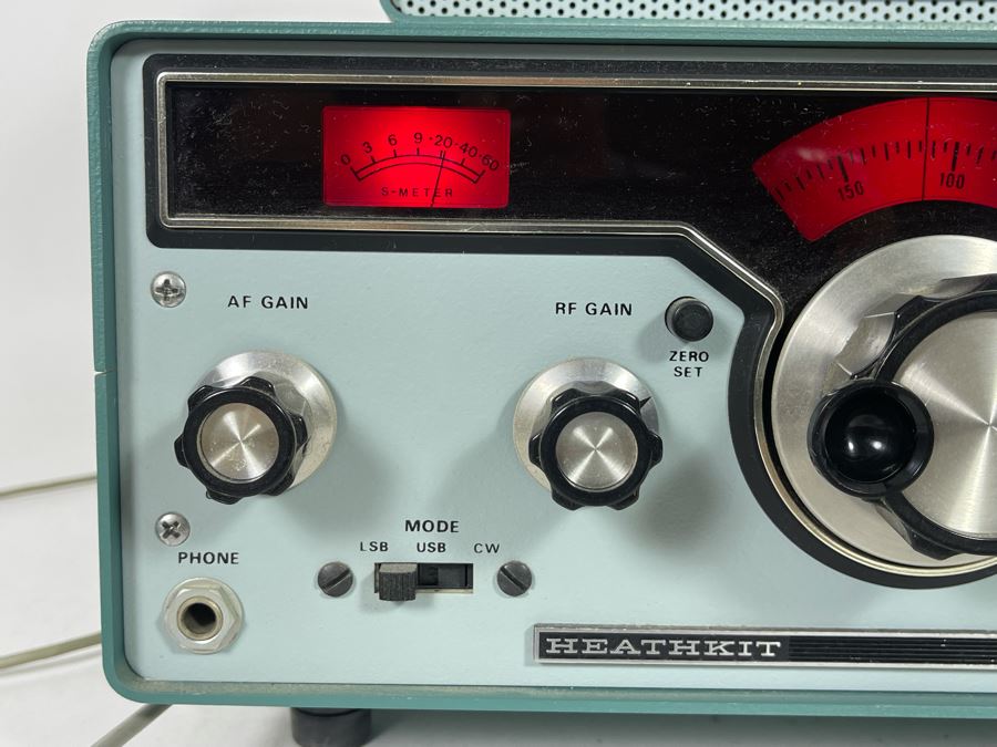 Working Heathkit HF Receiver HAM Radio HR-1680 With Speaker [Photo 5]