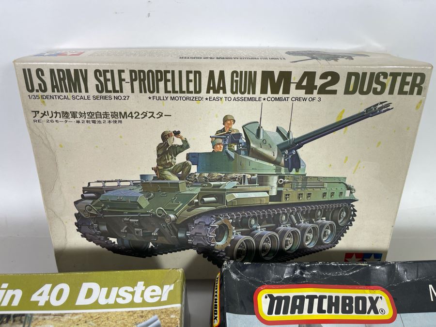 (3) New Old Stock M-42 Twin 40 Duster Tank Models [Photo 5]