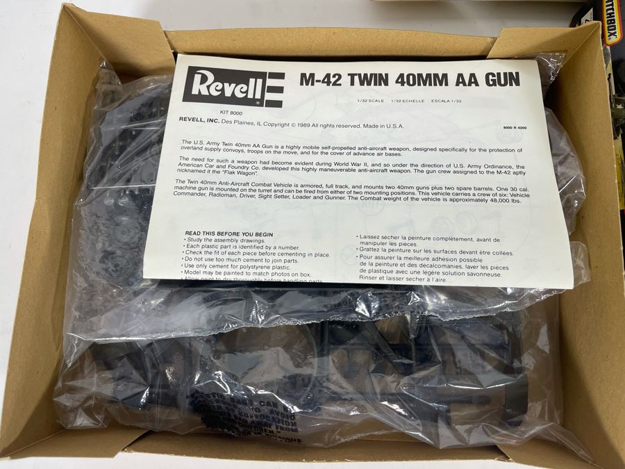 (3) New Old Stock M-42 Twin 40 Duster Tank Models [Photo 6]