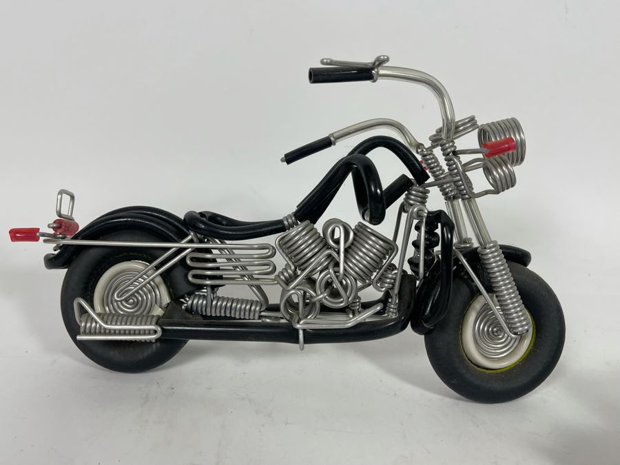 Reproduction Cast Iron Motorcycle And Bent Wire Motorcycle  [Photo 8]