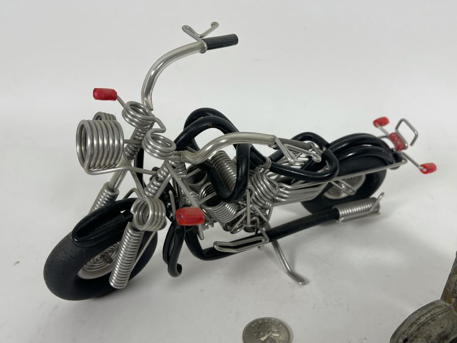 Reproduction Cast Iron Motorcycle And Bent Wire Motorcycle  [Photo 6]