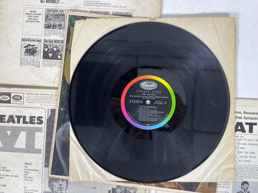 (4) The Beatles Vinyl Records [Photo 13]