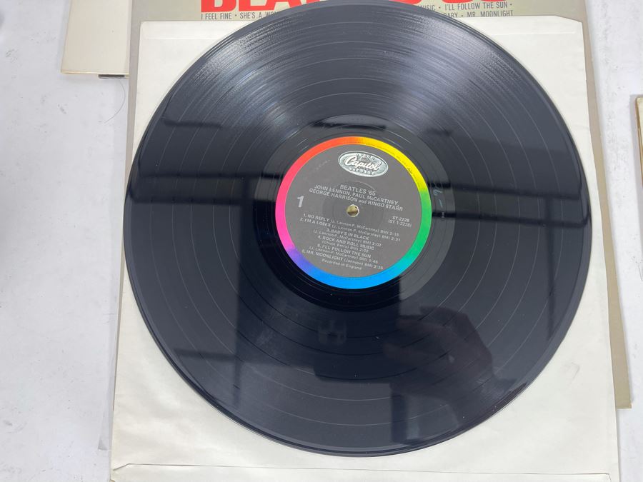 (4) The Beatles Vinyl Records [Photo 15]