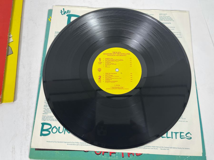 (4) The B-52’s Vinyl Records Including Promo Copy Of Debut Album BSK 3355 [Photo 15]
