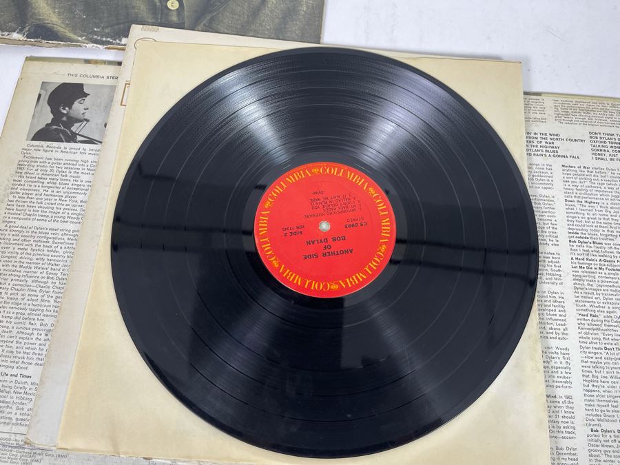 JUST ADDED - Bob Dylan Vinyl Record Lot [Photo 15]