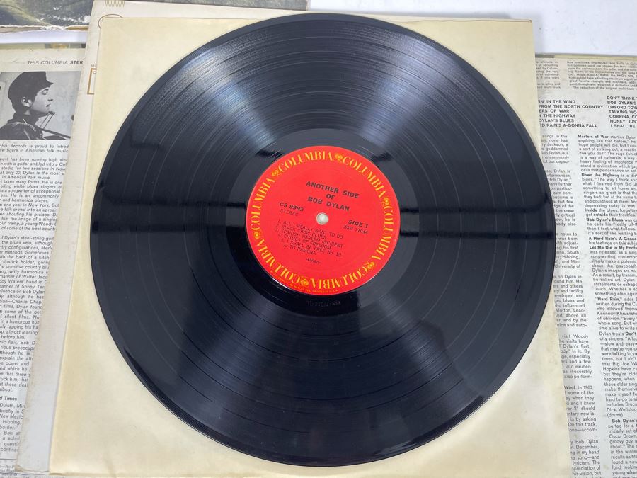 JUST ADDED - Bob Dylan Vinyl Record Lot [Photo 14]