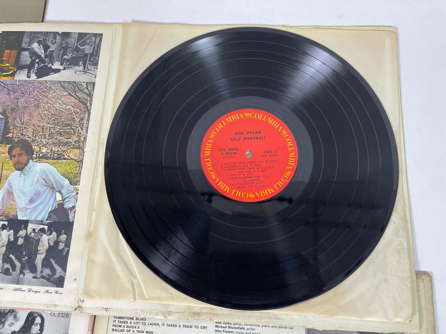 (4) Bob Dylan Vinyl Records [Photo 16]