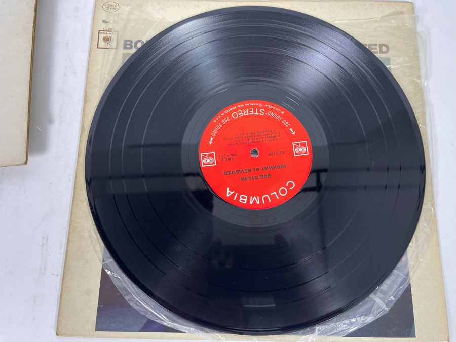 (4) Bob Dylan Vinyl Records [Photo 21]