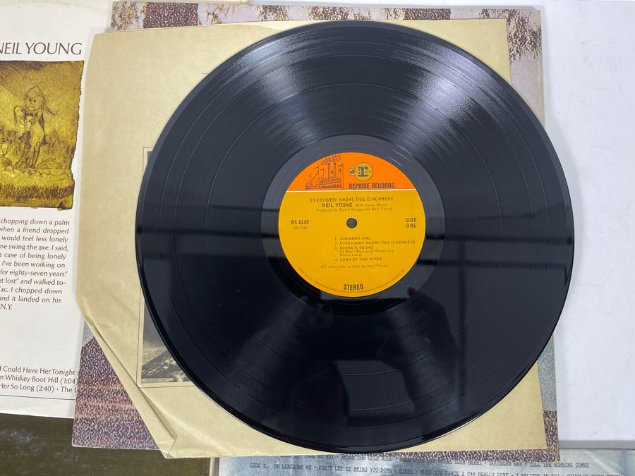 (4) Neil Young Vinyl Records [Photo 13]