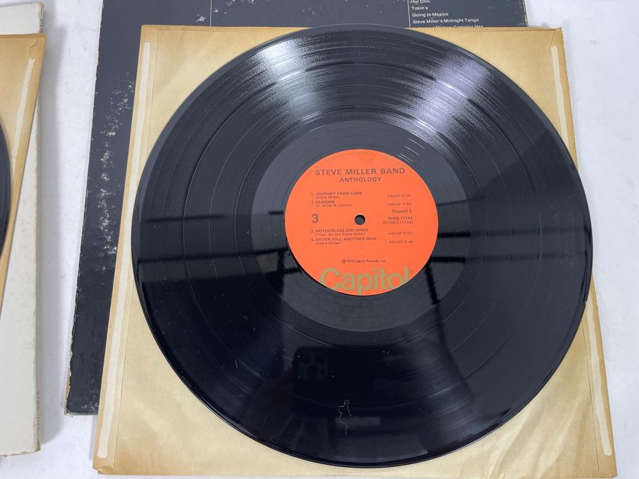 (2) Steve Miller Band Vinyl Records [Photo 10]