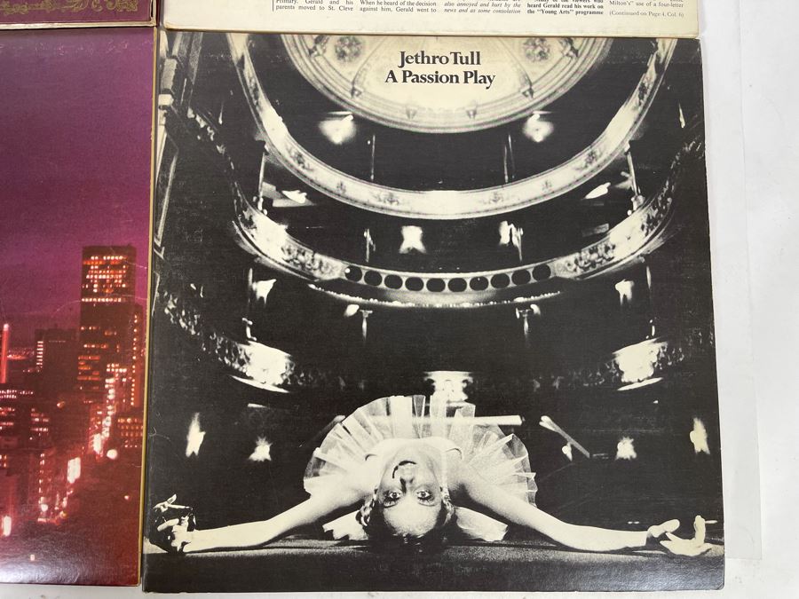 (4) Jethro Tull Vinyl Records [Photo 5]