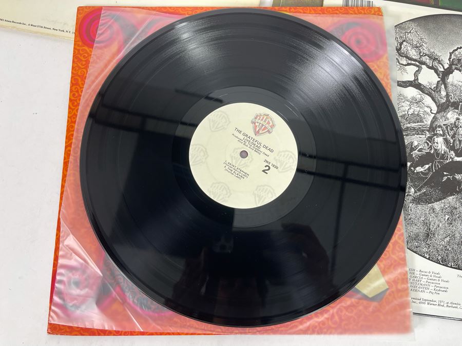 (4) Grateful Dead Vinyl Records [Photo 19]
