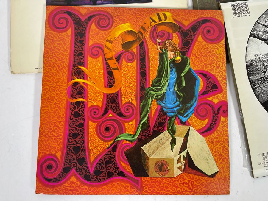 (4) Grateful Dead Vinyl Records [Photo 13]