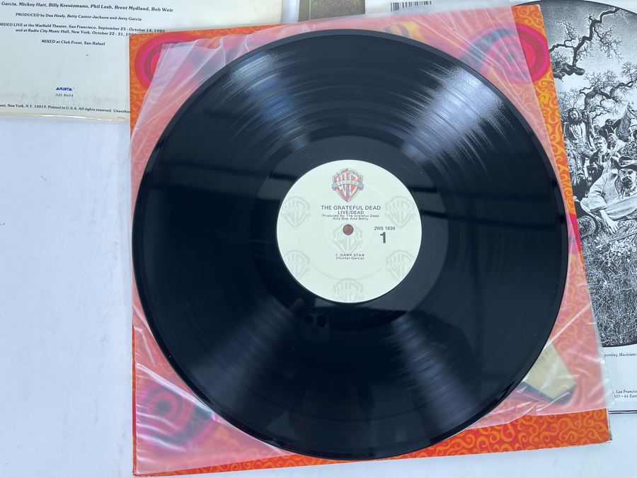 (4) Grateful Dead Vinyl Records [Photo 16]