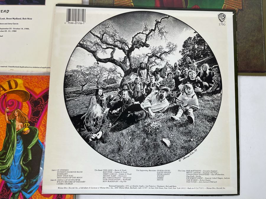 (4) Grateful Dead Vinyl Records [Photo 12]
