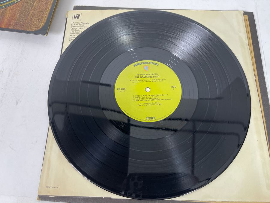 (4) Grateful Dead Vinyl Records [Photo 21]