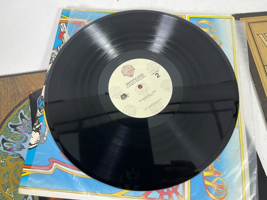 (4) Grateful Dead Vinyl Records [Photo 14]