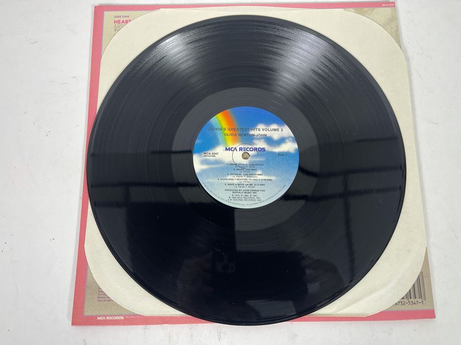 Olivia’s Greatest Hits Vol. 2 Vinyl Record [Photo 4]