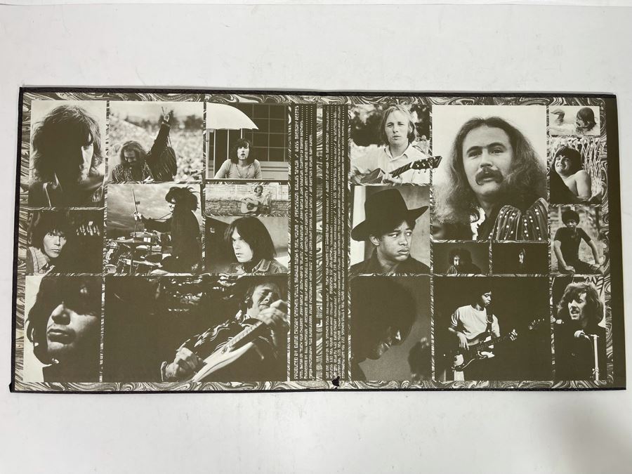 Crosby, Stills, Nash & Young - Deja Vu Vinyl Record [Photo 2]