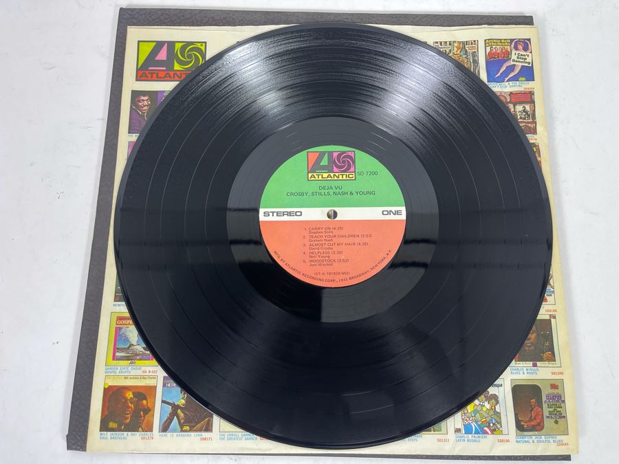 Crosby, Stills, Nash & Young - Deja Vu Vinyl Record [Photo 4]