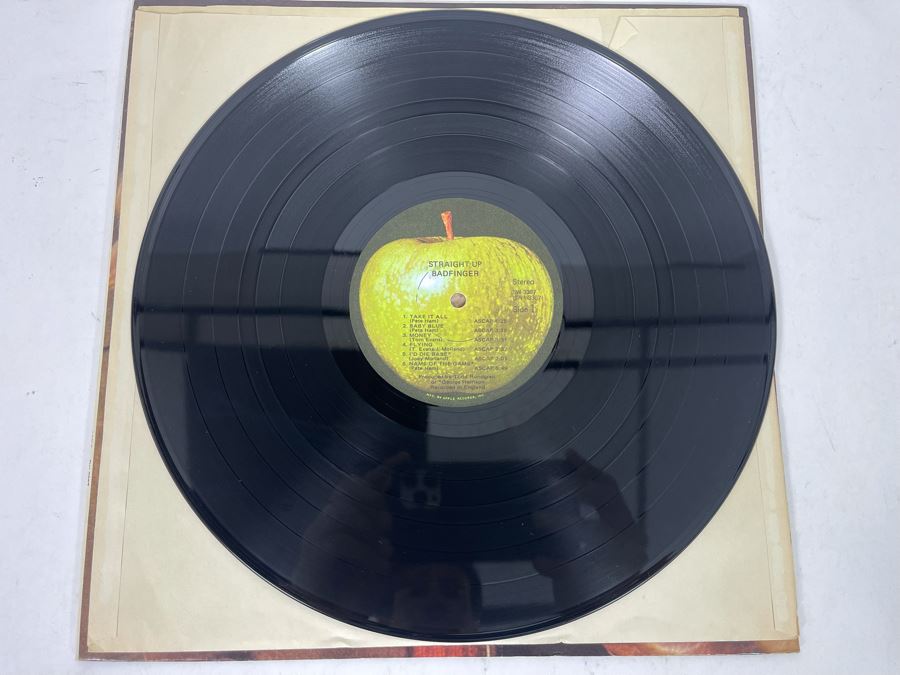 Badfinger - Straight Up Vinyl Record [Photo 3]