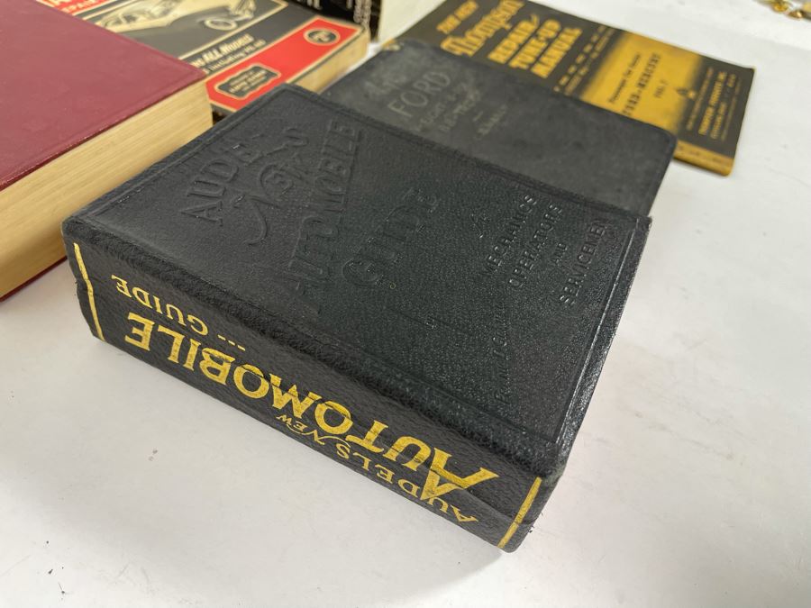 Various FORD Automobile Service Manuals And Books [Photo 3]