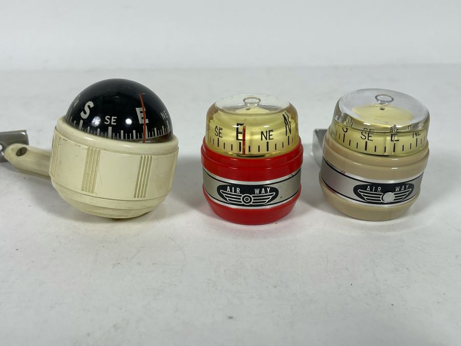 (3) Vintage Automobile Compasses (2) Air Way & (1) Airguide Mobile Compass [Photo 1]
