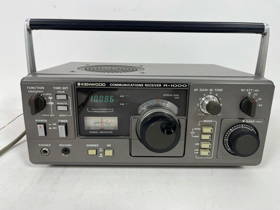 Kenwood Communications Receiver R-1000 12.5W X 8D X 5H [Photo 1]