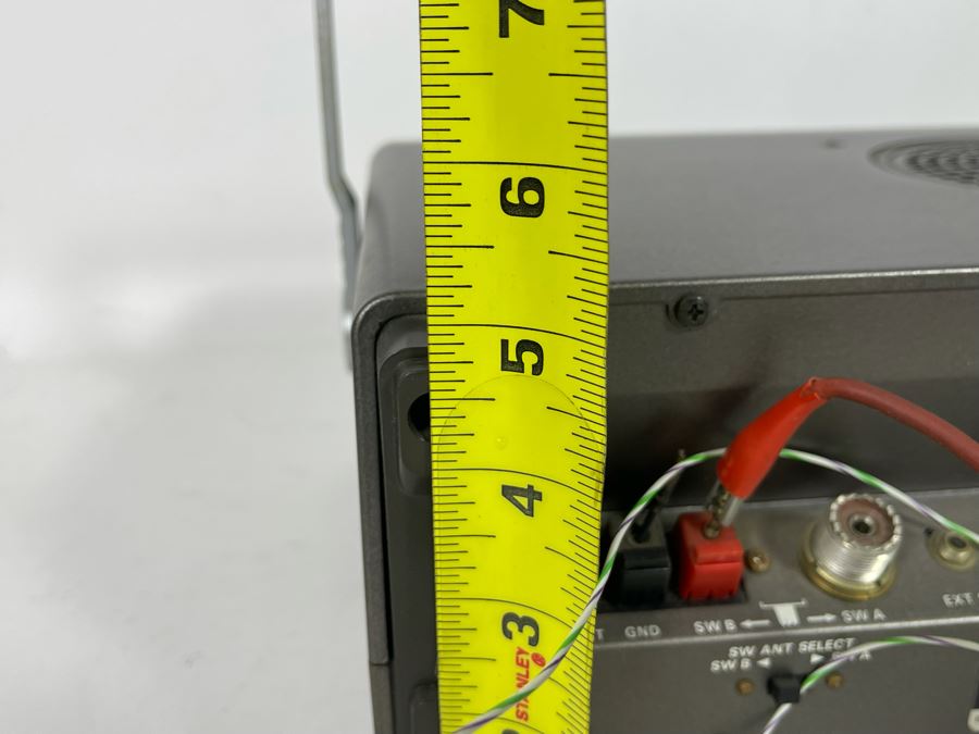 Kenwood Communications Receiver R-1000 12.5W X 8D X 5H [Photo 13]