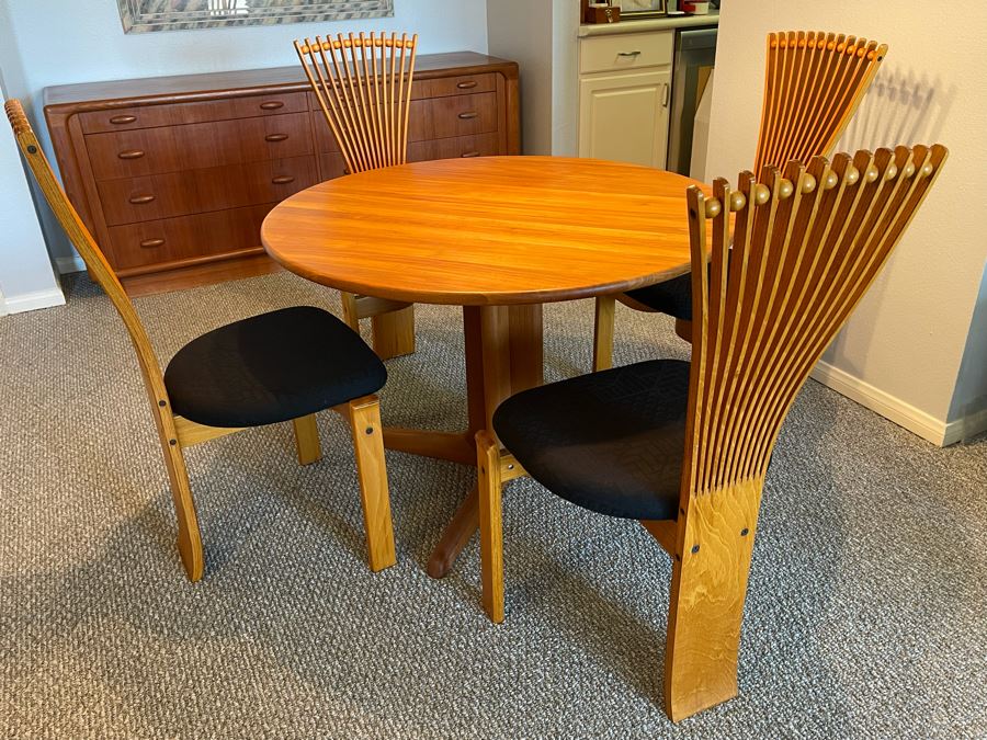Set Of Four Norwegian TOTEM Dining Chairs By Torstein Nilsen For Westnofa Furniture And Teak Pedestal Dining Table By Sun Cabinet Co 41.5R X 28H [Photo 5]