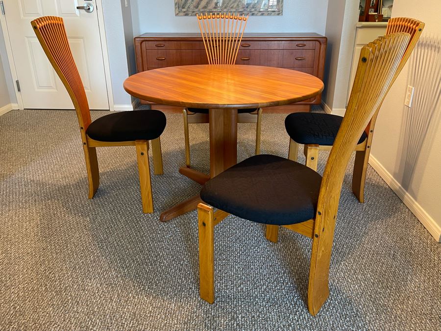 Set Of Four Norwegian TOTEM Dining Chairs By Torstein Nilsen For Westnofa Furniture And Teak Pedestal Dining Table By Sun Cabinet Co 41.5R X 28H [Photo 13]