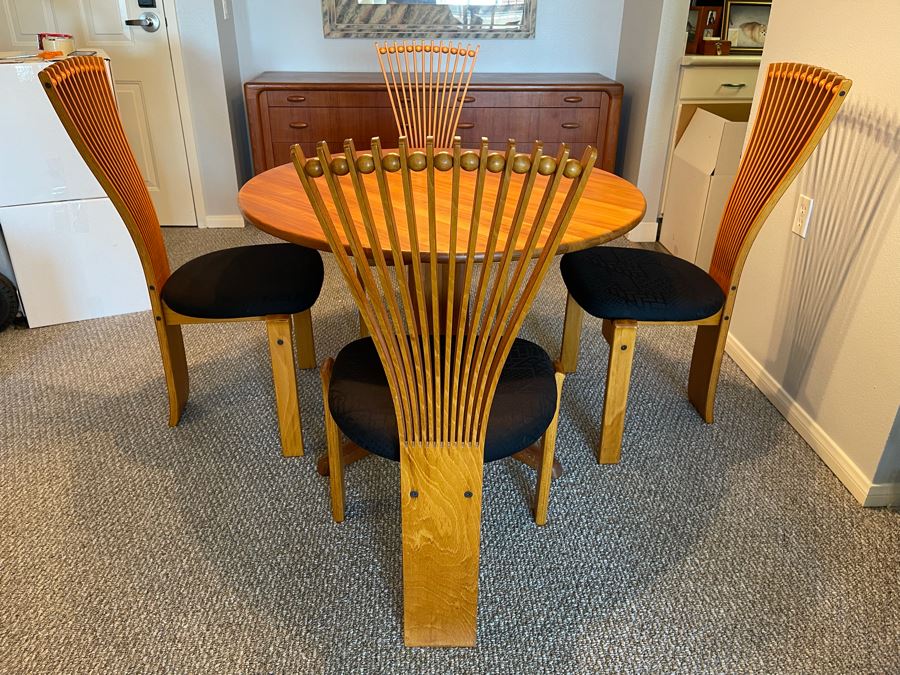 Set Of Four Norwegian TOTEM Dining Chairs By Torstein Nilsen For Westnofa Furniture And Teak Pedestal Dining Table By Sun Cabinet Co 41.5R X 28H [Photo 3]