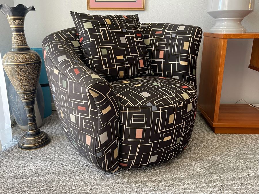 Lazar Industries Mid-Century Modern Style Armchair 37W X 36D X 31H [Photo 5]