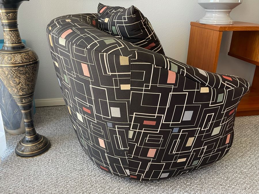 Lazar Industries Mid-Century Modern Style Armchair 37W X 36D X 31H [Photo 6]