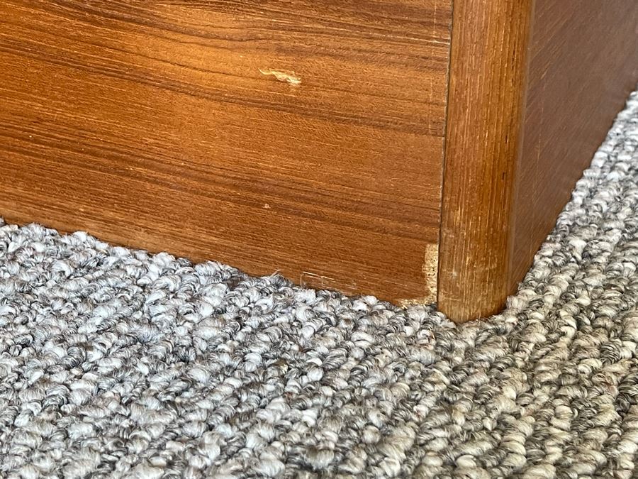 Veneered Teak Platform Bed With Floating Nightstands - See Photos For Cosmetic Damage [Photo 12]
