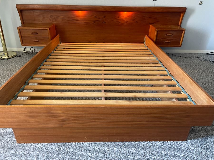 Veneered Teak Platform Bed With Floating Nightstands - See Photos For Cosmetic Damage [Photo 3]