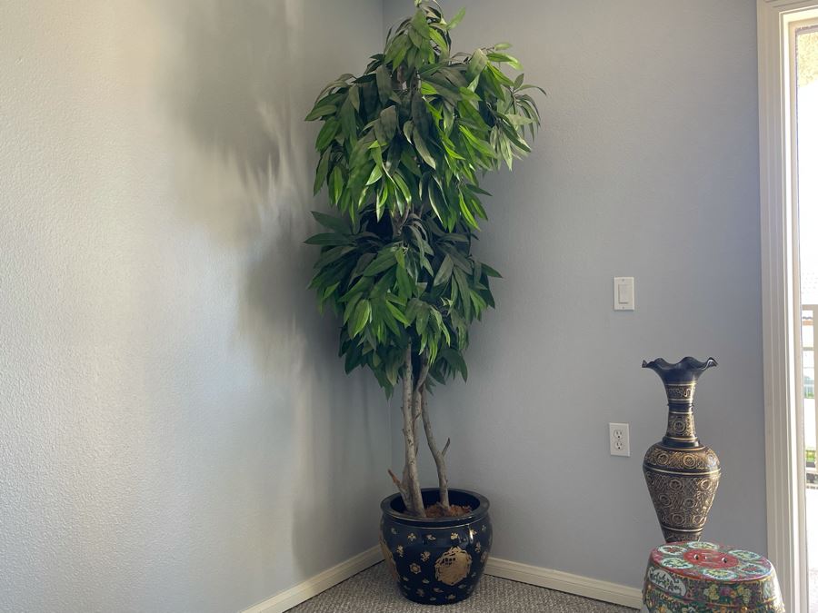 Chinese Black & Gold Porcelain 16' Planter With Artificial Tree [Photo 4]