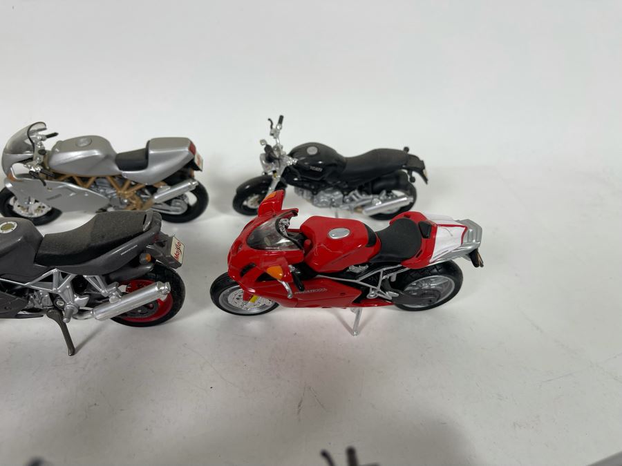 Lot Of Motorcycle Models [Photo 18]
