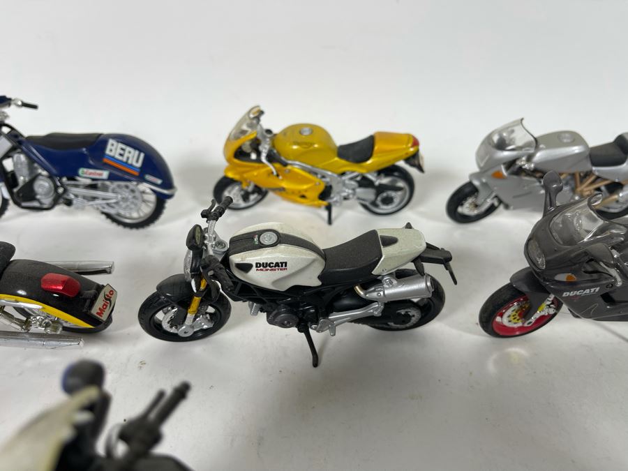 Lot Of Motorcycle Models [Photo 16]
