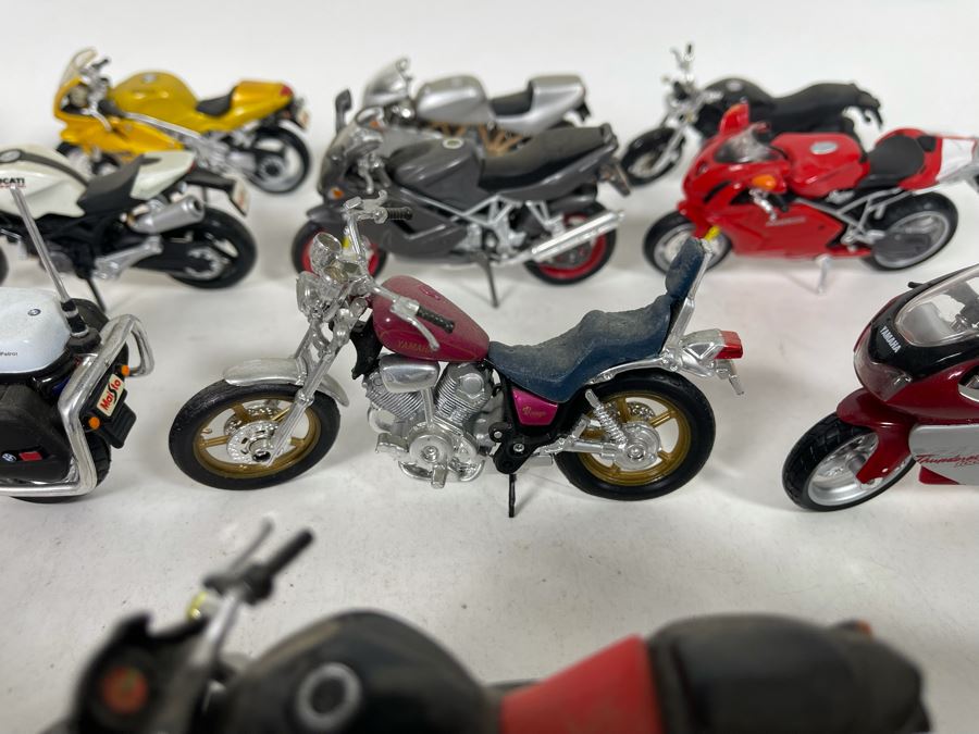 Lot Of Motorcycle Models [Photo 12]
