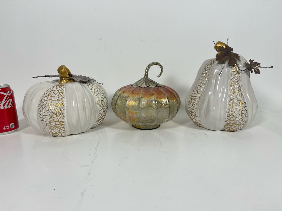 Vintage Fall Decor Lot [Photo 2]