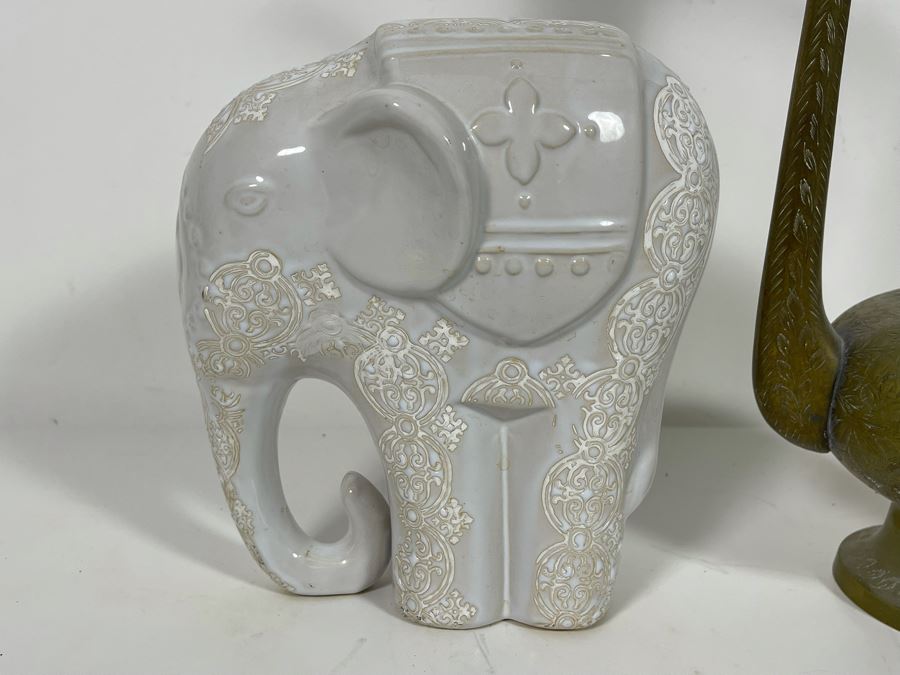 White Pottery Elephant Figurine And Etched Brass Vessel 18H From India [Photo 3]