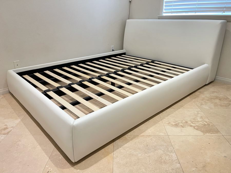 Rove Concepts Ophelia Contemporary Modern White Platform Bed Queen Size Retails $2,100 [Photo 1]