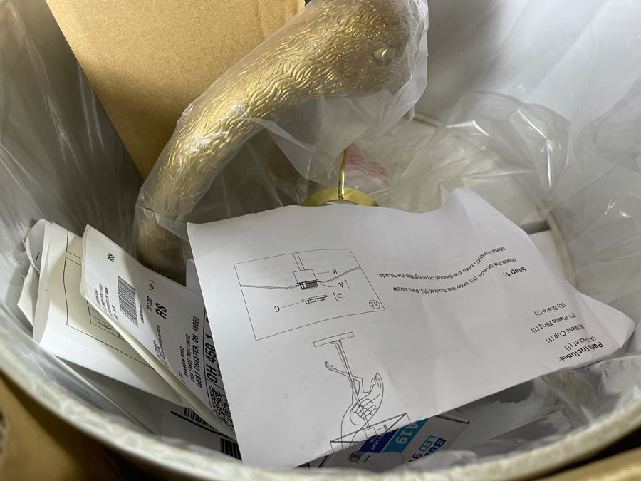 New Grandinroad Crane Table Lamp [Photo 4]