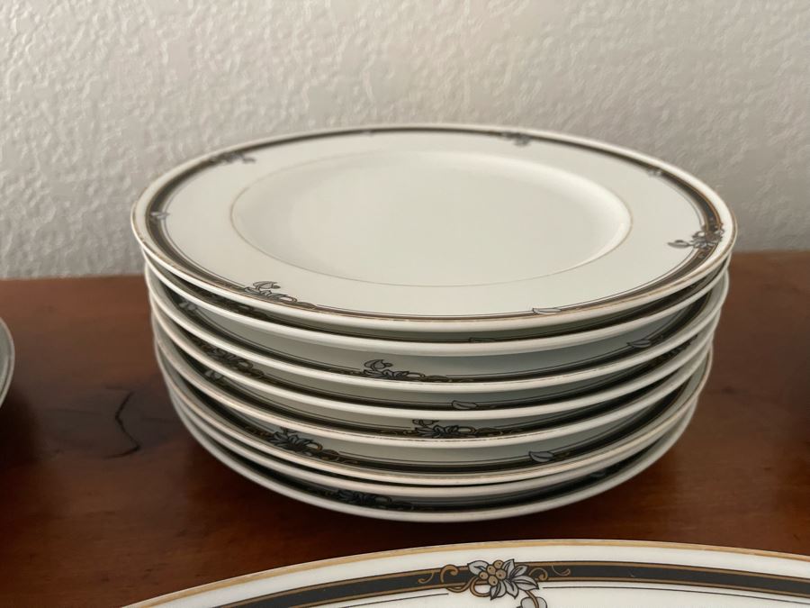 MIKASA Fine China From Japan [Photo 7]