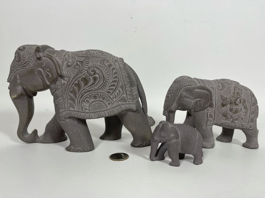 Three Carved Stone Elephant Figurines [Photo 4]