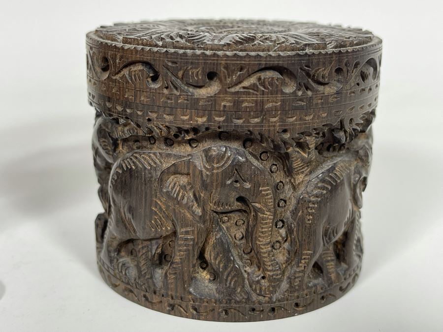Pair Of Relief Carved Round Wooden Boxes [Photo 12]