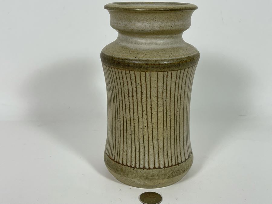 Signed Mid-Century Studio Pottery Vase 8H [Photo 3]